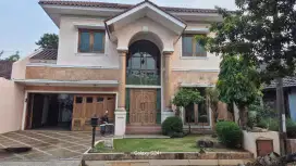 Dijual Rumah Mewah siap huni dekat sport club