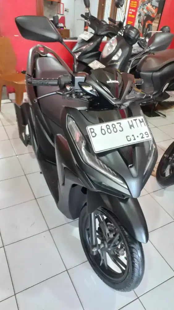 VARIO 150CC KEYLESS BISA KREDIT DP 1JUTA