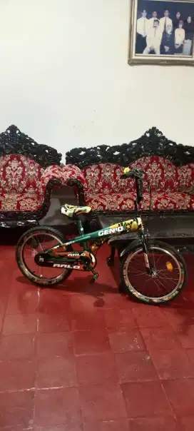 Sepeda anak laki-laki BMX GENIO ARLO by UNITED ban u/16