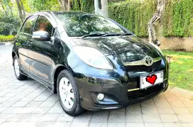 New Yaris 1.5 S Limited 2010/2011 Hitam Matic AT No Jazz RS E 2012 KIM