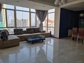 Disewakan tipe 3br furnish apartment royal mediterania garden