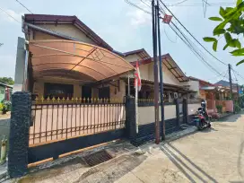 Dijual rumah hook di perum. Jati rasa, Jati Asih Bekasi