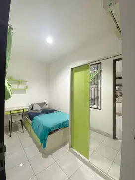 Kost Campur Koze Foresta Naturale BSD - Kamar Mandi Dalam