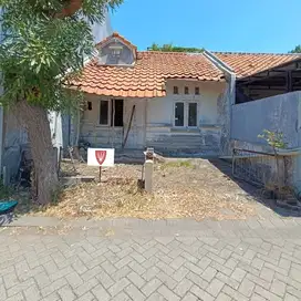 Dijual rumah hitung tanah di Citraland di bukit Palma di Surabaya