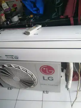 D jual ac LG inverter 1/2 pk sudah sama pasang dan pipa 3meter