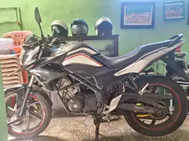 Honda CB 150R 2013