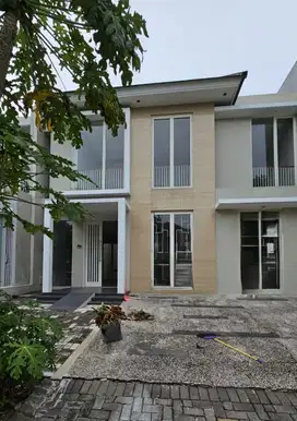 Dijual Rumah Citraland Strategis Siap Huni