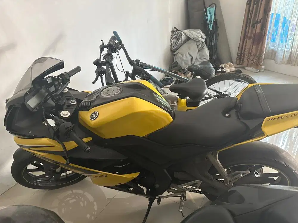 mau jual R15 tahun 2019