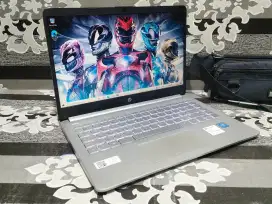 Laptop siap pakai kerja sama sekolah