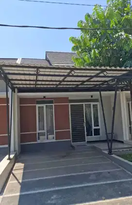 Dijual MURAH BANGET Rumah siap huni bagus di Taman Kopo Indah 5