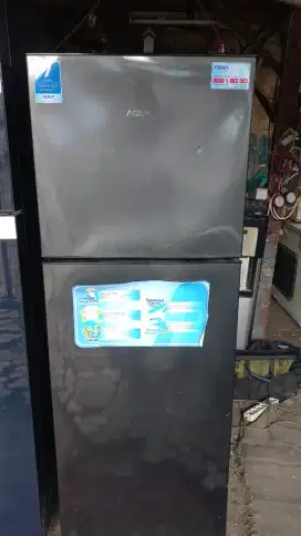 Kulkas Aqua 2 Pintu mulus