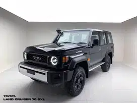 TOYOTA LAND CRUISER 70 GXL 2025 BLACK ON GREY