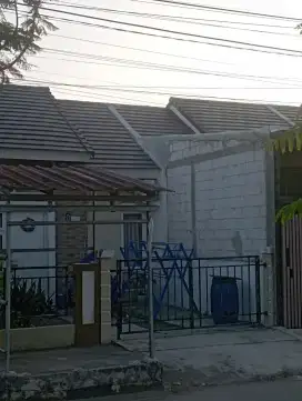 Dijual cepat rumah komersil jalan utama cocok untuk usaha