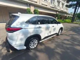Innova Zenix V Bensin, th 2023 km 26rban attn pribadi