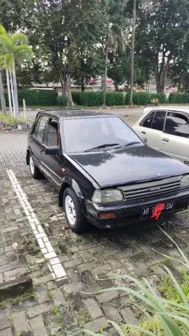 Toyota Starlet tahun 1987