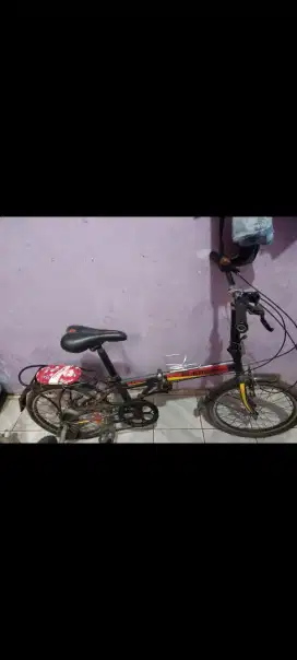 Sepeda lipat uk 16 siap pakai