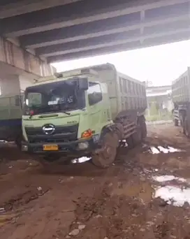 Truck Hino 500 Index 24