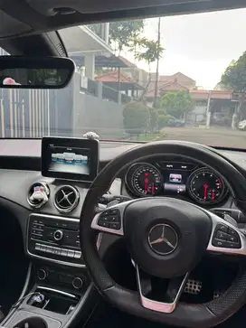 DP rendah Mercedes-Benz GLA200 2017 Bensin