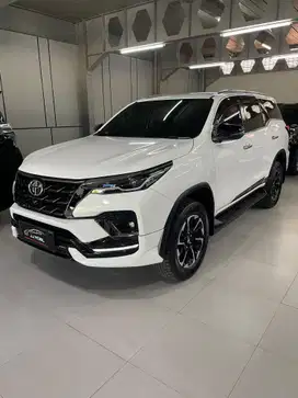FORTUNER 2.8 GR 2022 KM 4 RIBU