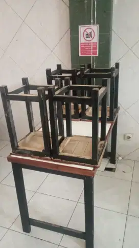 Bangkurung + meja bekas bakso