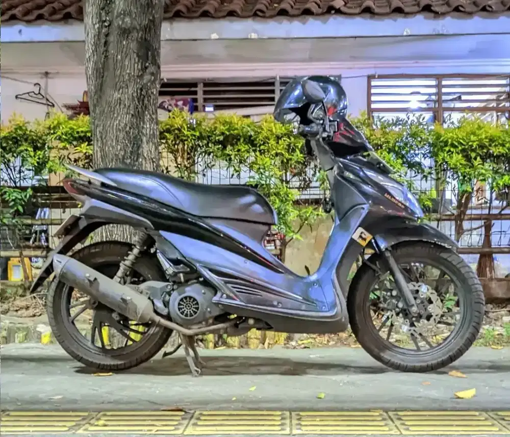 Suzuki Hayate matic karbu 125Cc surat lengkap pajak hidul