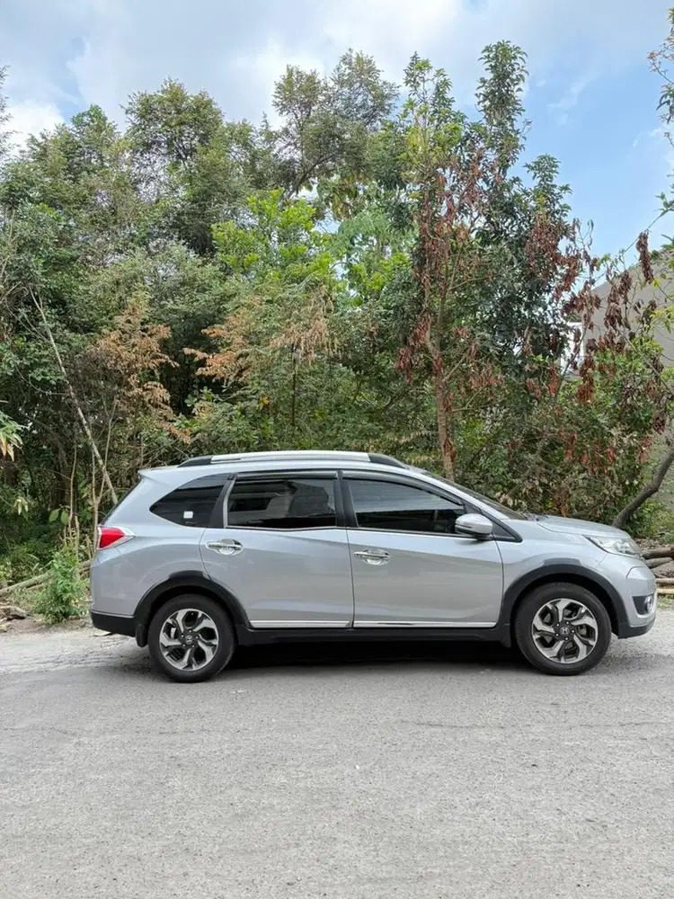 Dijual BRV type E manual atas nama sendiri
