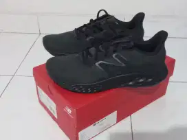 Sepatu New Balance Men NB411 V3 Size 43 Running Shoes ORIGINAL BARU