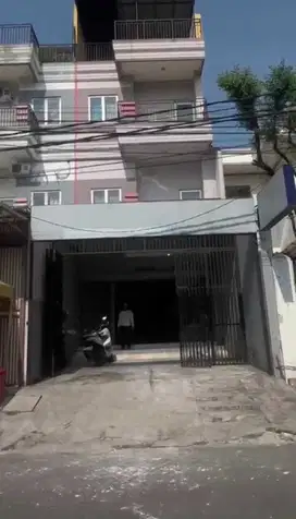 DISEWAKAN RUKO 4 LANTAI DI TANGERANG