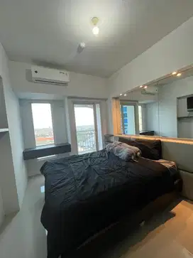 Apartemen Tanglin Type Studio Baru Furnished View pool dan City