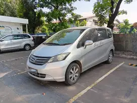 Honda Freed 1.5 E AT 2012