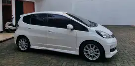 Honda Jazz 2013 Matic – Kondisi Terawat, Siap Pakai