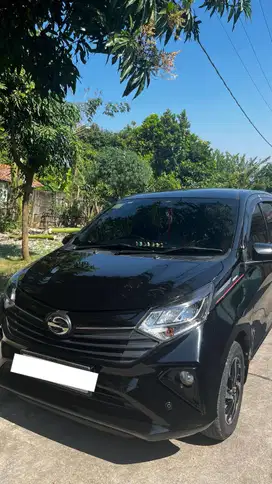 Dijual Daihatsu Sigra R 1.2 Deluxe AT 2023 - Siap Pakai, Irit & Nyaman