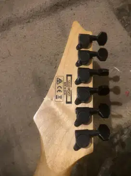 Gitar elektrik ibanez gio