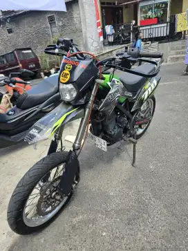 DIJUAL CASH KAWASAKI D-TRACKER 150 THN 2016 PAJAK OFF 1X SIAP PAKAI