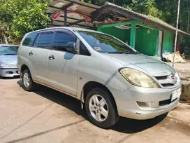 Toyota Kijang Innova 2007 Bensin