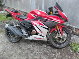 Cbr 150r tahun 2021