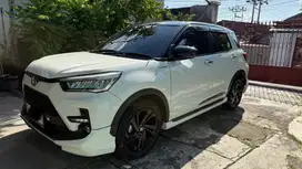 Toyota Raize 1.0 GR Sport Two Tone 22/23