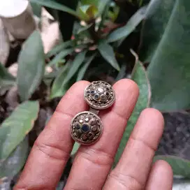 Giwang Bumbung Perak dan Batu Inten
