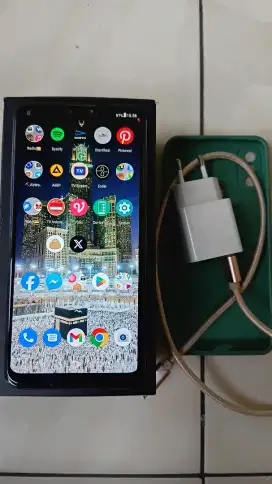 Handphone Asus zenfone max pro M2 4/64  Mulus sekali.fullset