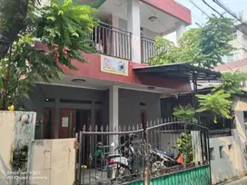 DI JUAL KOS KOSAN 2 LANTAI AKSES MOBIL DI HALIM JAKARTA TIMUR
