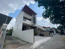 Rumah Luas 180 m² Desain Kontemporer Elegan. Layaknya Kesuksesan Anda!