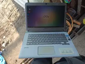 Laptop Sony Vaio Core i5 Ram 8/750gb keyboard Backlit