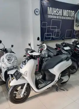 KM 1.000 NEW SCOOPY PRESTIGE KEYLESS 2025,99%SEPERTI BARU,MUHSHI MOTOR