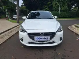 DP MURAH Mazda 2 1.5 R Bensin-AT  2017 Putih C7ZDA
