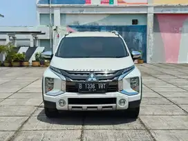 DP 8AJT XPANDER CROSS PREMIUM PACKAGE AT MATIC AUTOMATIC 2021/2022