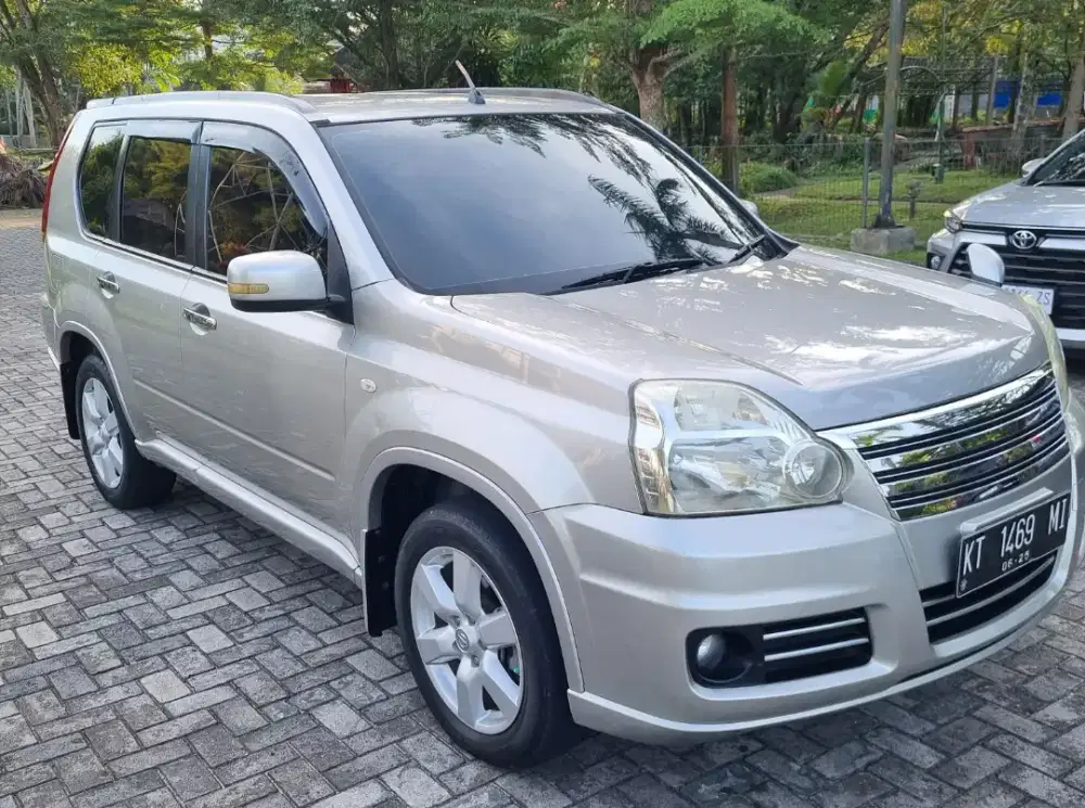 X-trail autech automatic 2010 istimewa.