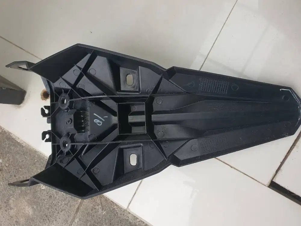 Spakbor blakang vario 125, 150, 160