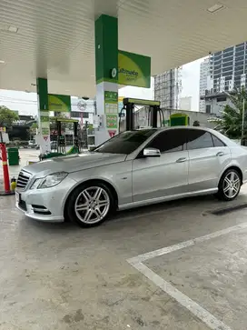 Mercedes-Benz E300 2012 Bensin