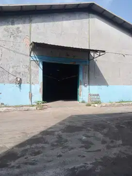 Disewakan  Gudang 2700m2 di Rorotan Jakarta Utara