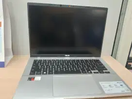 Asus Snapdragon 16 512 GB